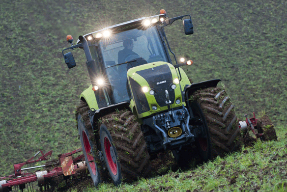 Трактор AXION 900 компании CLAAS Трактор AXION 900 компании CLAAS